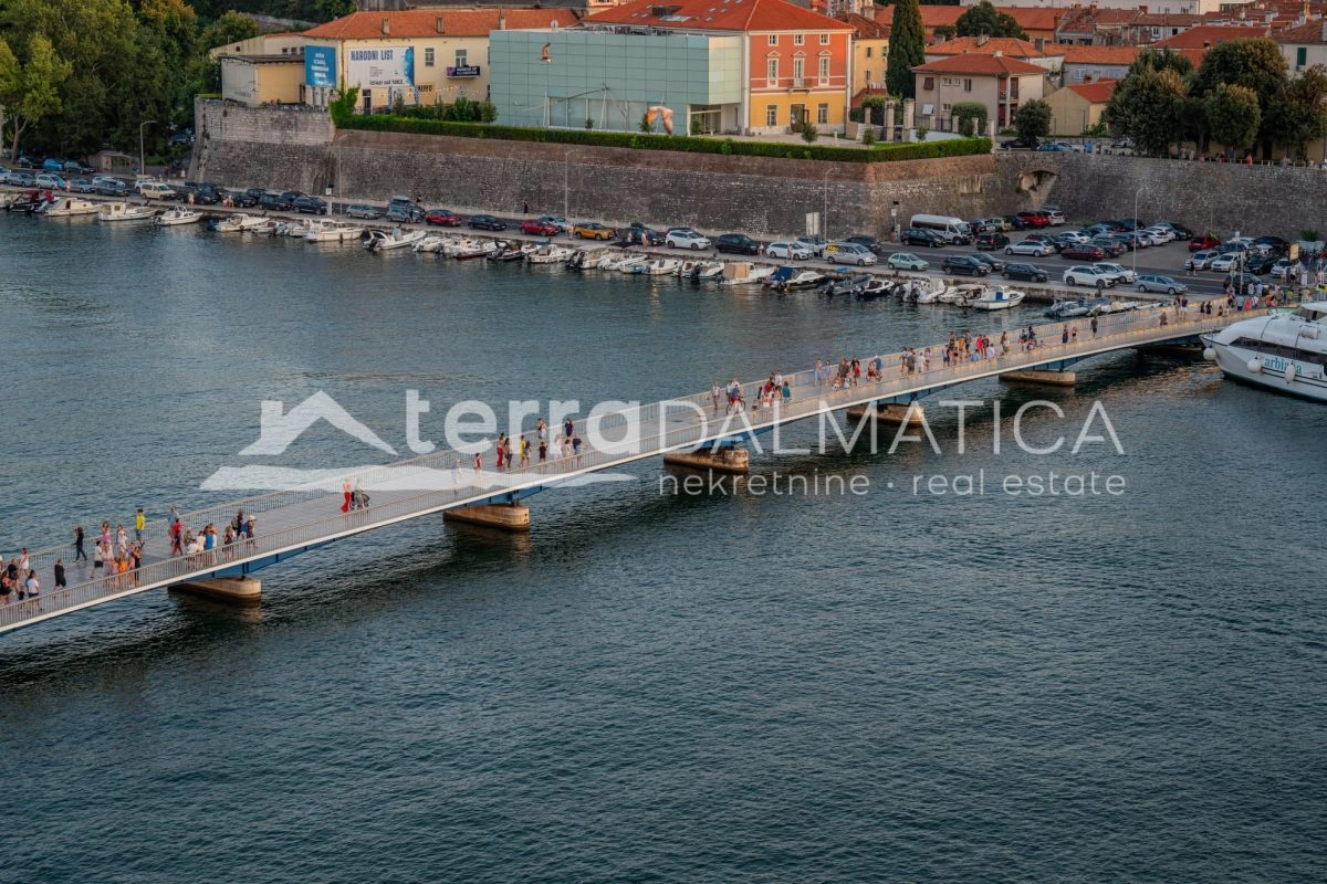 Stan Zadar Branimirova obala s pogledom na more