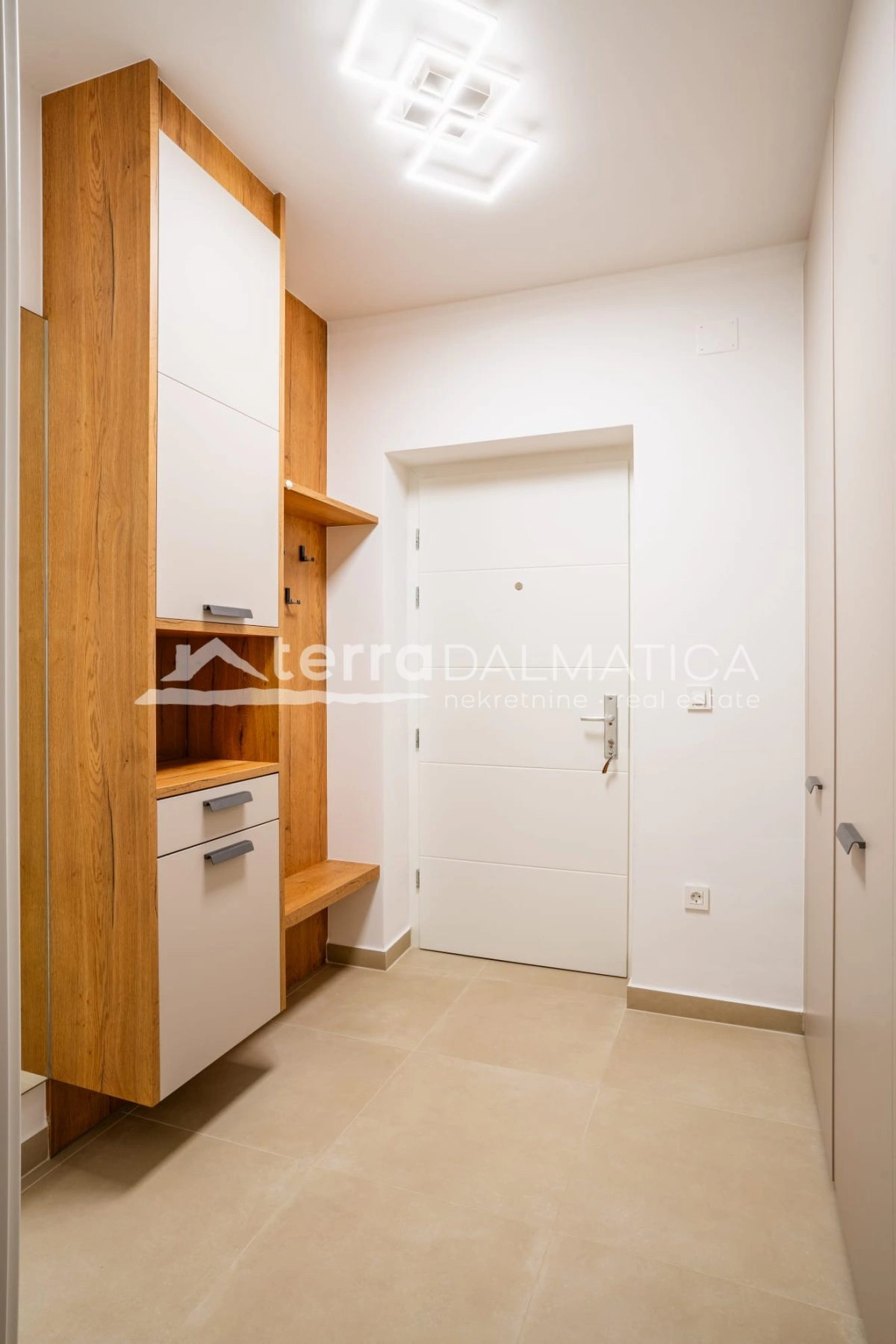 Stan Zadar Branimirova obala s pogledom na more