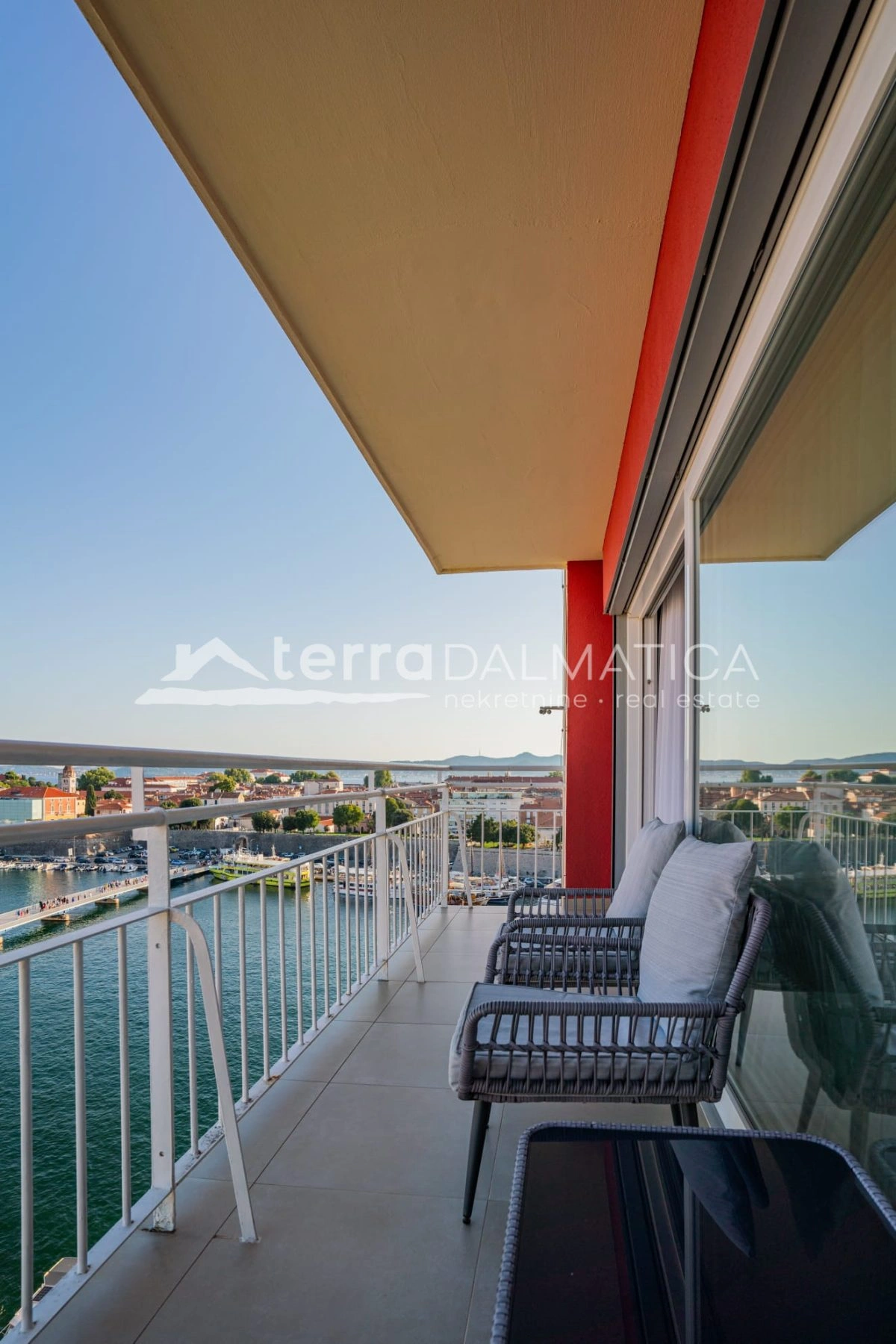 Stan Zadar Branimirova obala s pogledom na more