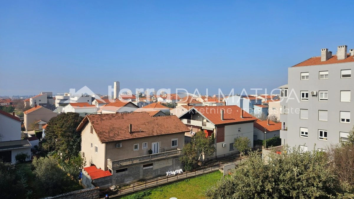Trosoban stan Zadar Bili brig s pogledom na more
