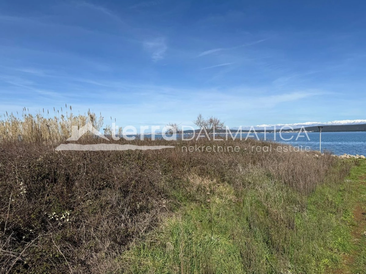 Zemljište Otok Pašman prvi red do mora