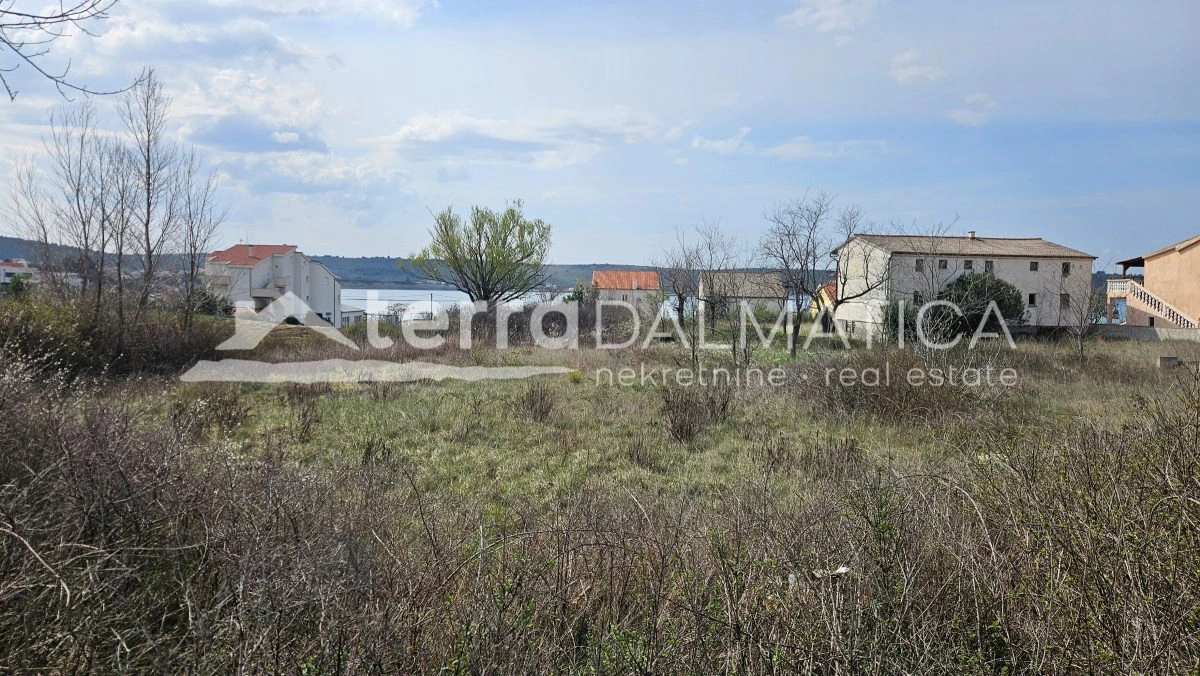 Građevinsko zemljište Ljubač s pogledom na more