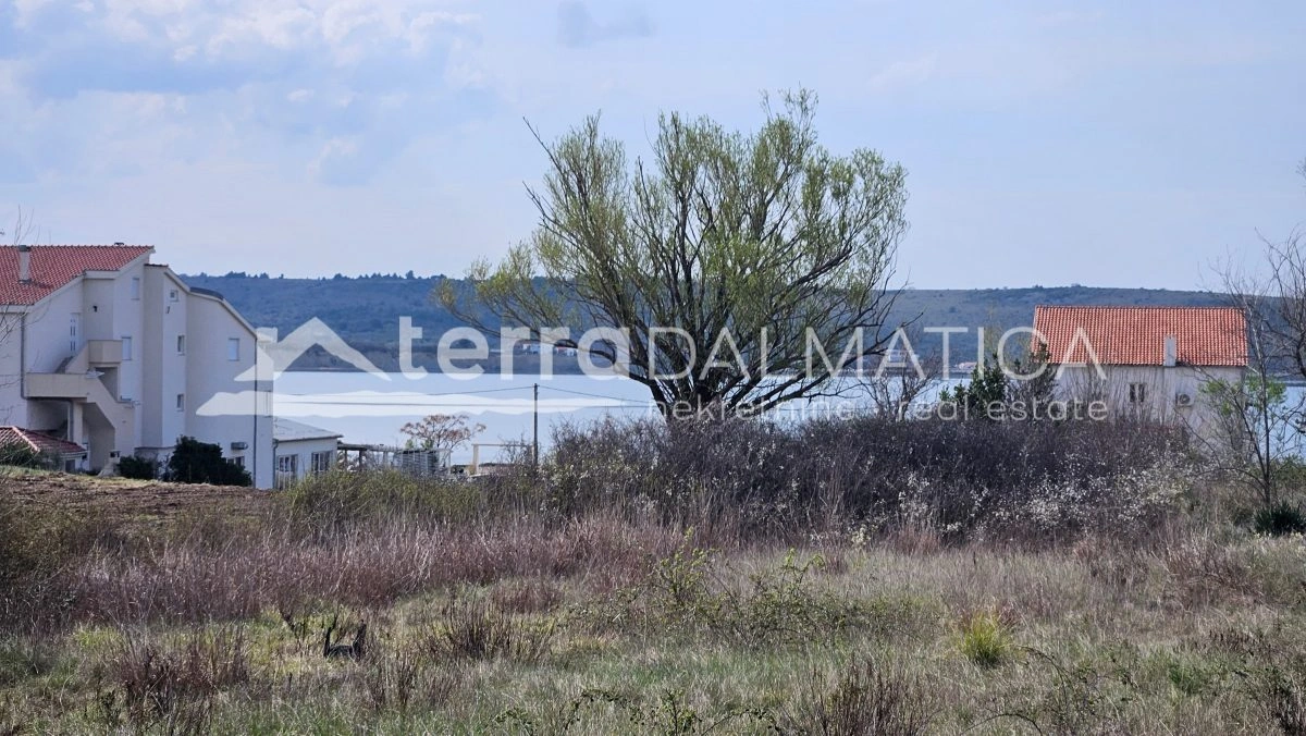 Građevinsko zemljište Ljubač s pogledom na more