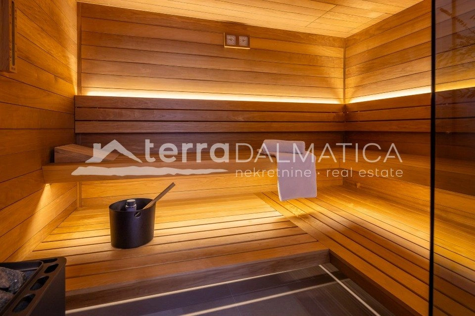 Villa mit Pool und Sauna, Insel Šolta