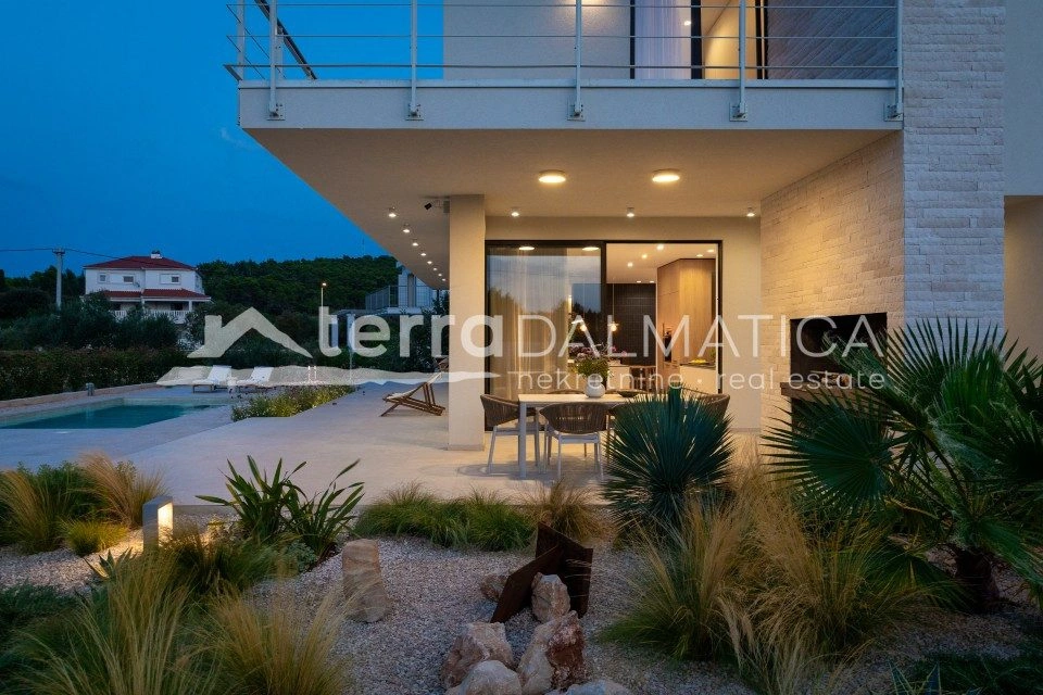 Villa mit Pool und Sauna, Insel Šolta