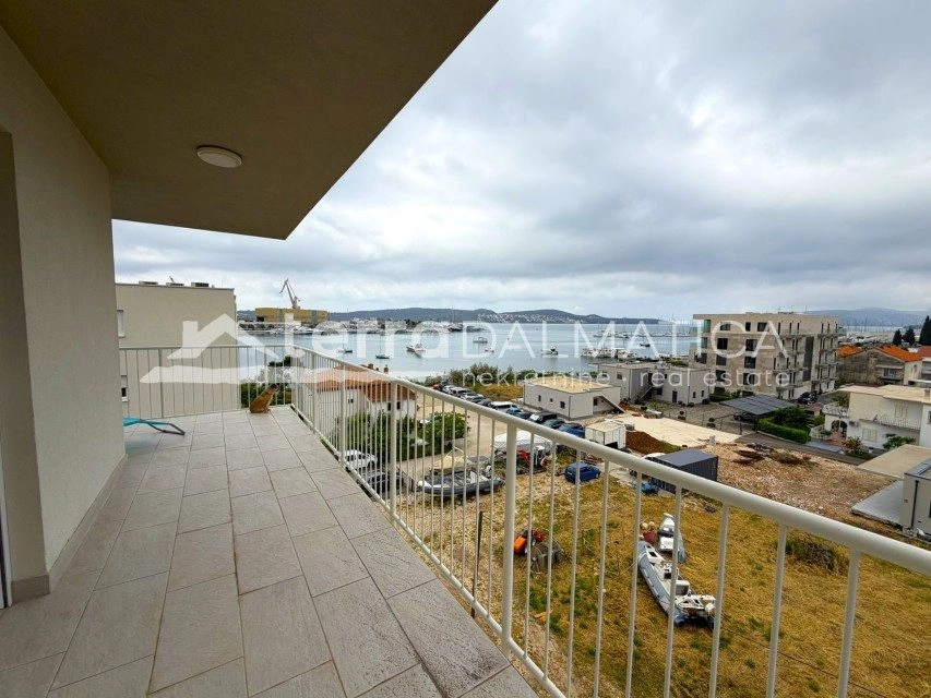 Ferienwohnung in Trogir mit Meerblick