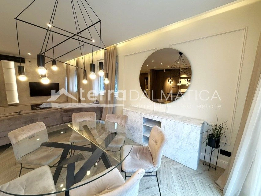 Apartmán, Vidići – tři ložnice, zahrada 146 m²