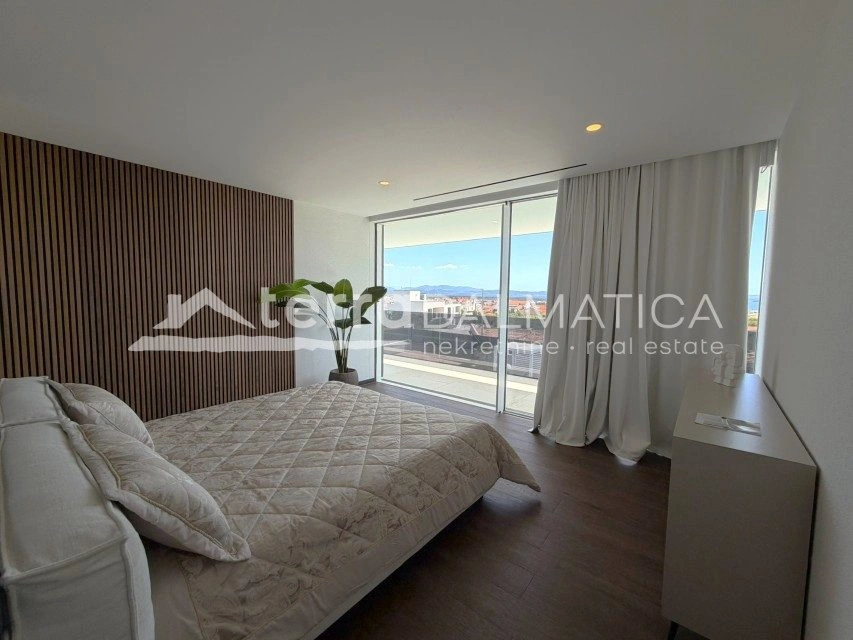 Luxusvilla mit Wellnessbereich und großem Swimmingpool, Vodice