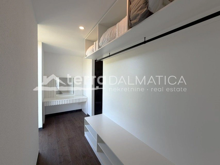 Luxusvilla mit Wellnessbereich und großem Swimmingpool, Vodice