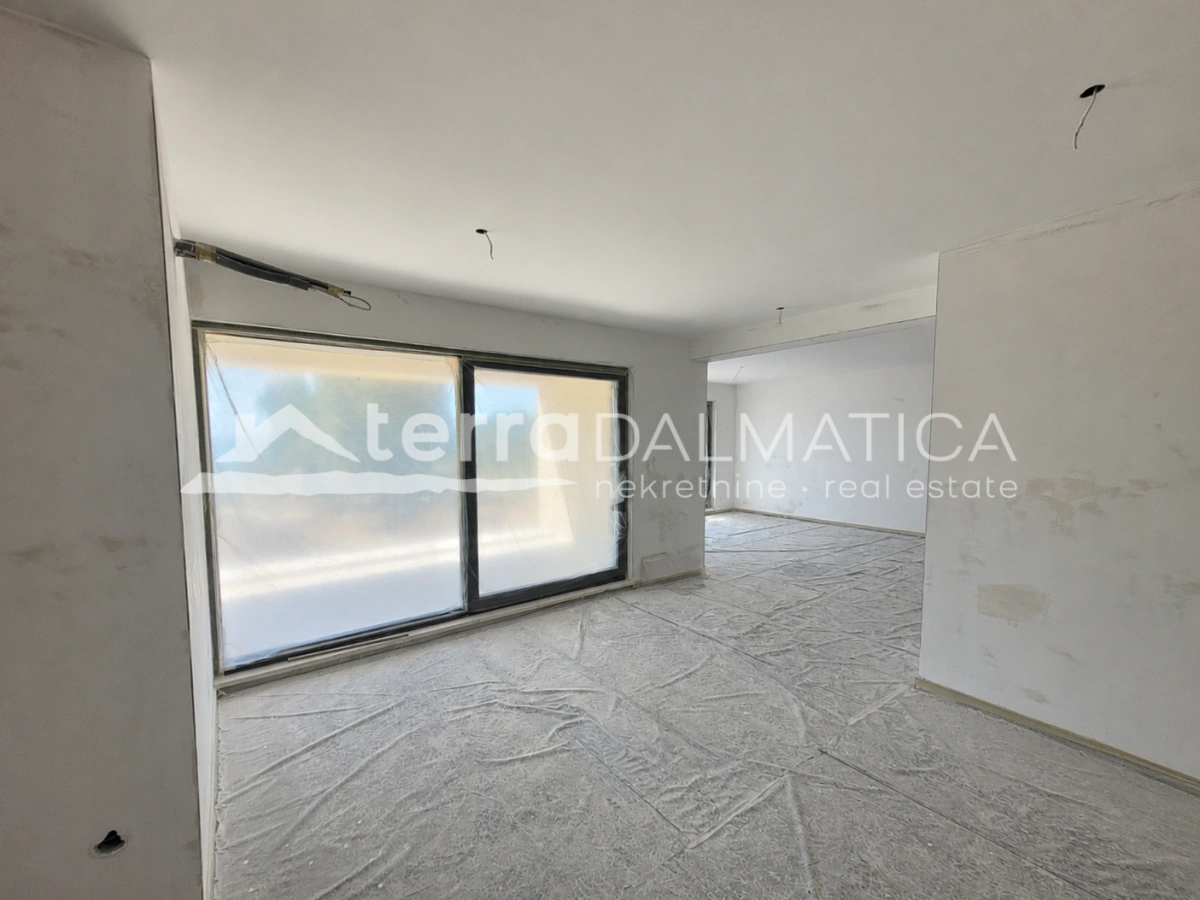 Apartment in Vodice – Neubau, 80 Meter vom Meer entfernt