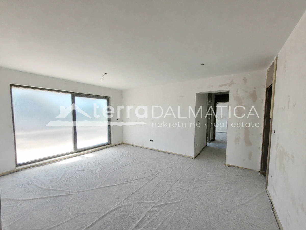 Apartment in Vodice – Neubau, 80 Meter vom Meer entfernt