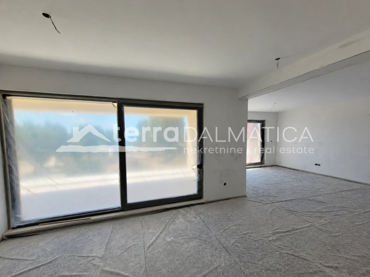 Apartment in Vodice – Neubau, 80 Meter vom Meer entfernt