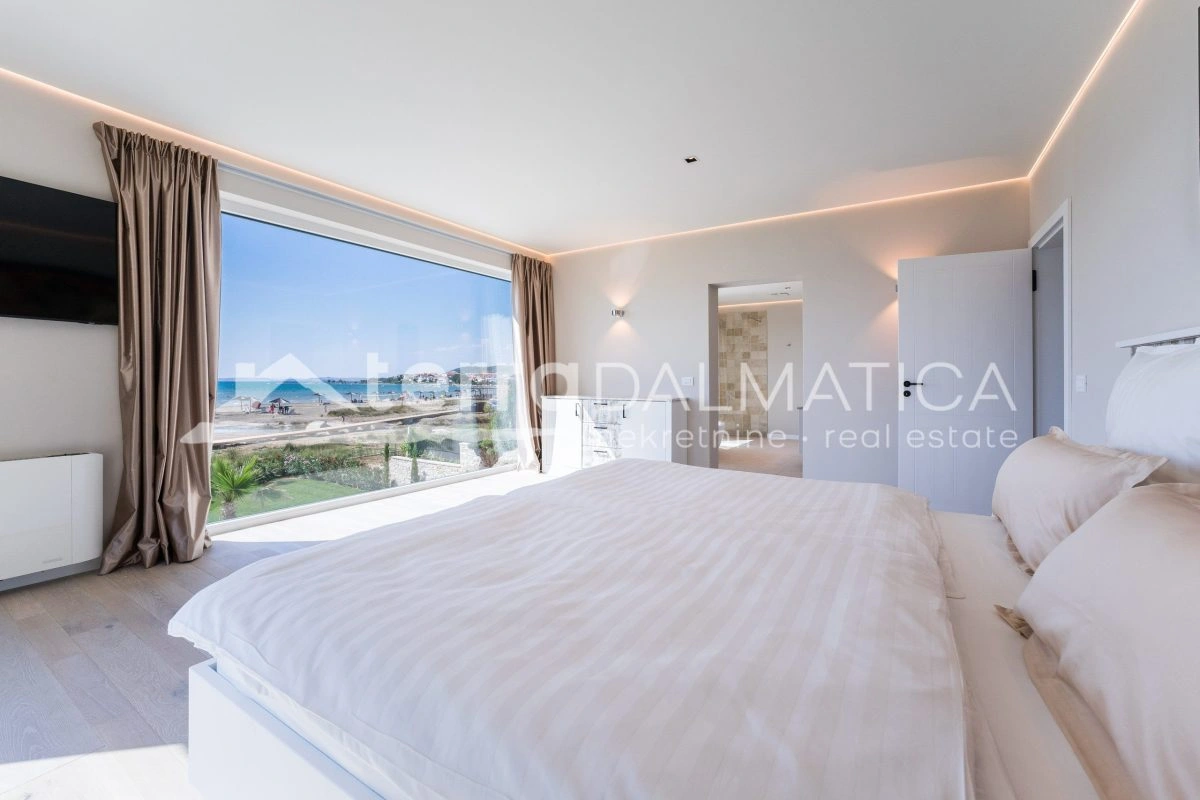 Villa in der Nähe von Zadar – erste Reihe zum Meer