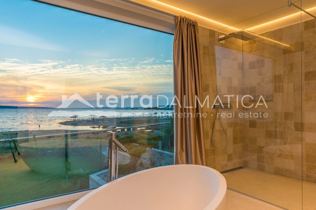 Villa in der Nähe von Zadar – erste Reihe zum Meer