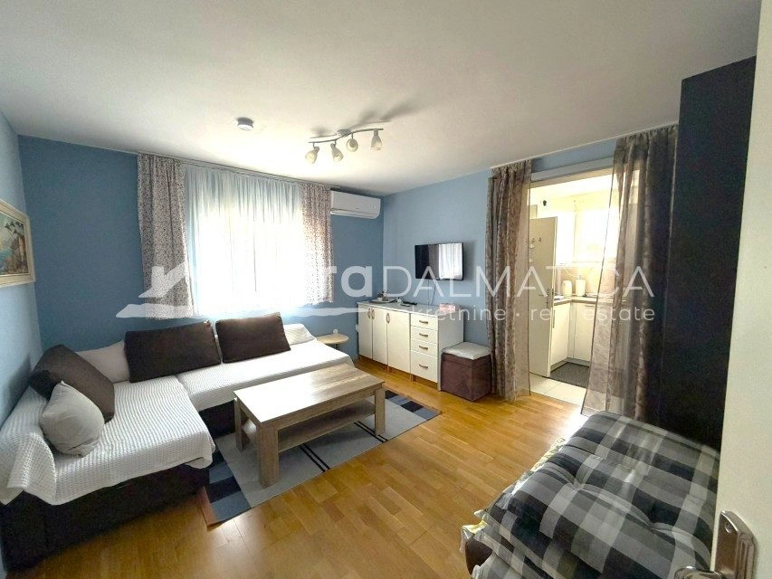 Apartmenthaus mit Meerblick, Tribunj – Kapitalanlage