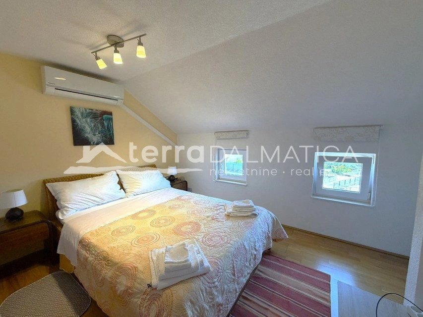 Apartmenthaus mit Meerblick, Tribunj – Kapitalanlage