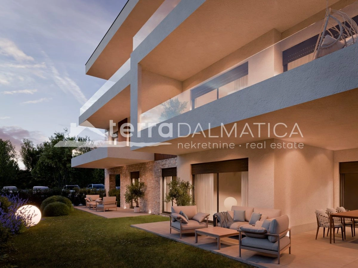 Boutique-Apartment in Vodice mit überdachter Terrasse