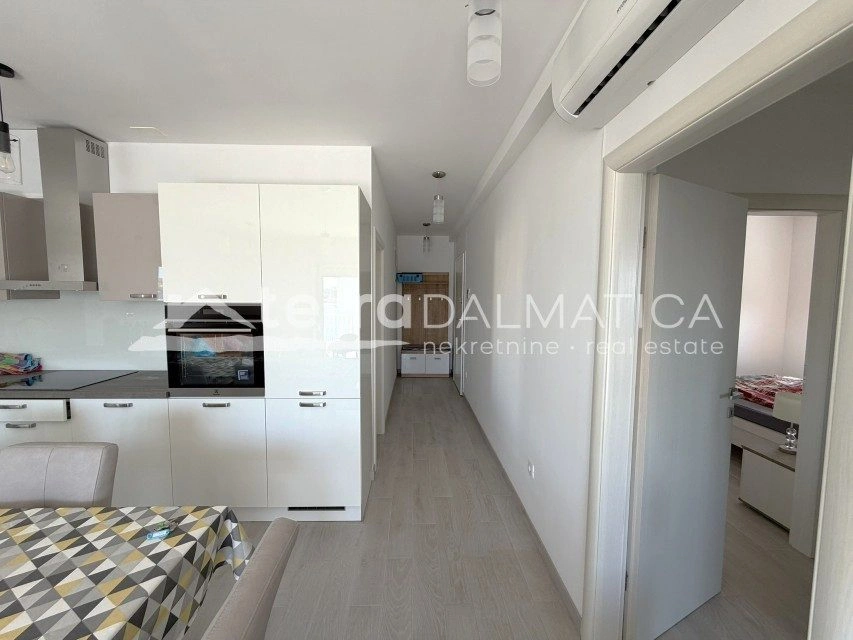 Ferienwohnung in Trogir – 80 m vom Meer entfernt