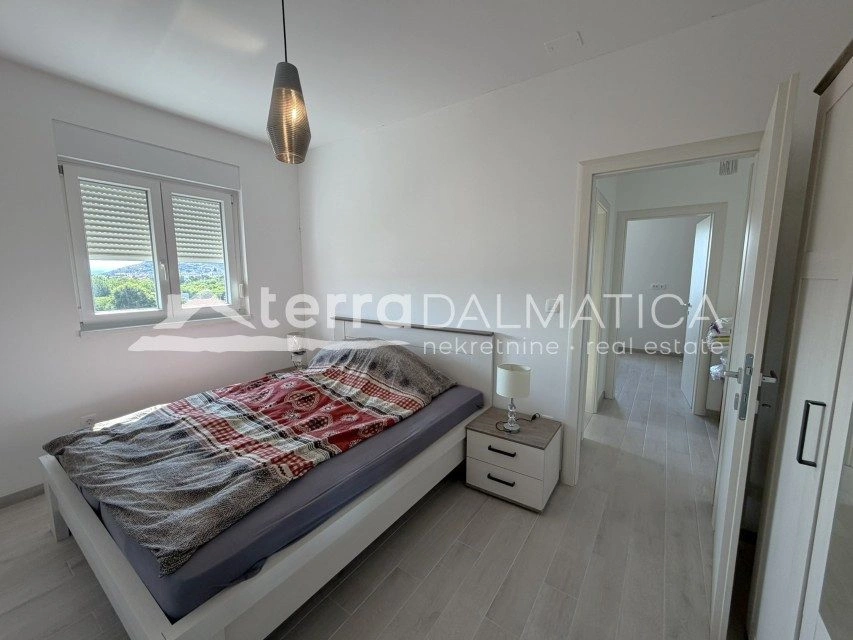 Ferienwohnung in Trogir – 80 m vom Meer entfernt