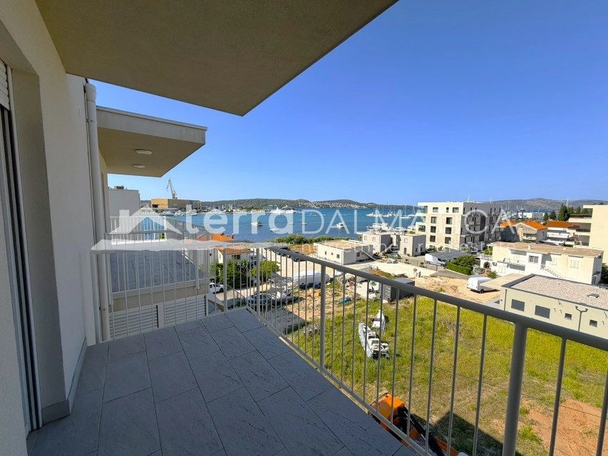 Ferienwohnung in Trogir – 80 m vom Meer entfernt