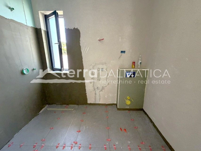 Luxusvilla mit Meerblick, Rogoznica – Swimmingpool