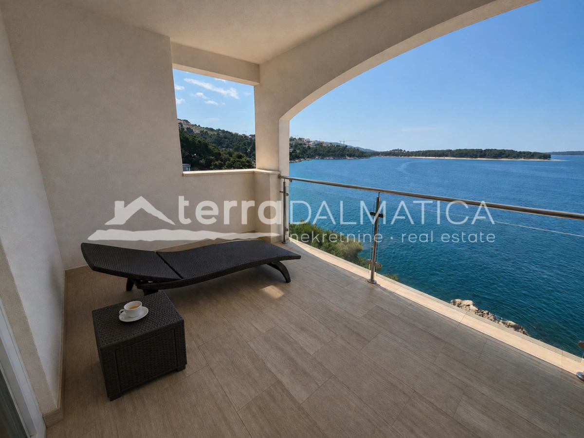 Ferienwohnung in Primošten, erste Reihe zum Meer
