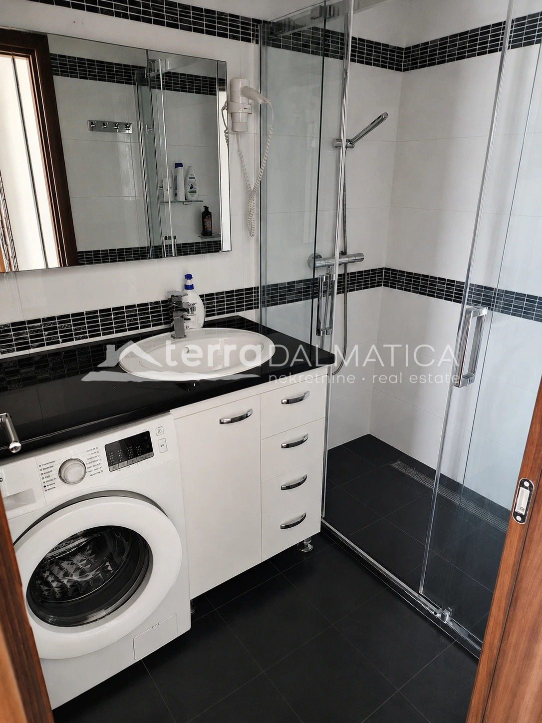 Apartment, Primošten – erste Reihe zum Meer