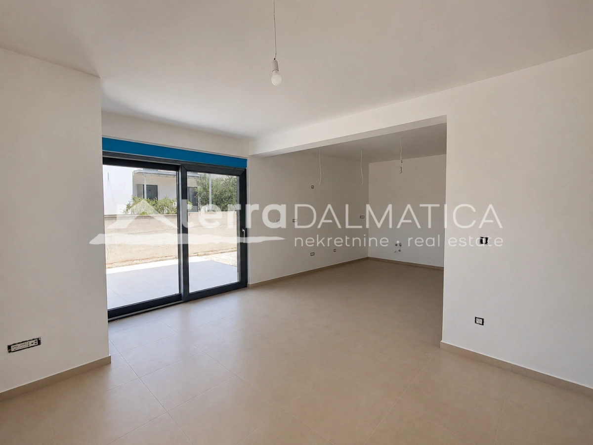 Haus in Vodice – Neubau mit Swimmingpool