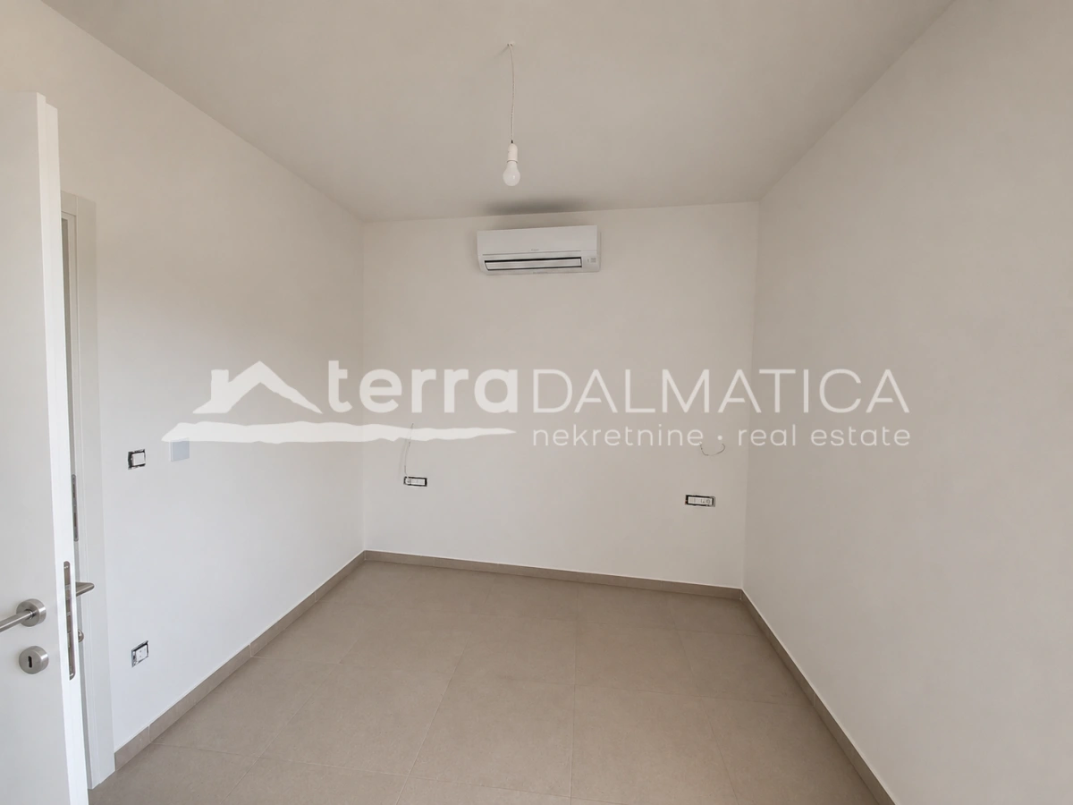 Haus in Vodice – Neubau mit Swimmingpool