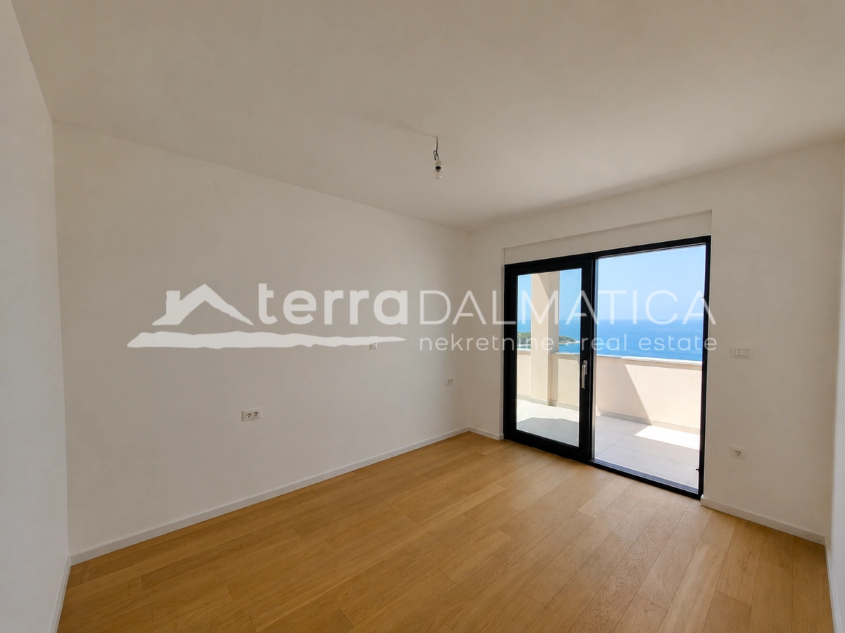 Apartment in Primošten – Neubau mit Panoramablick aufs Meer