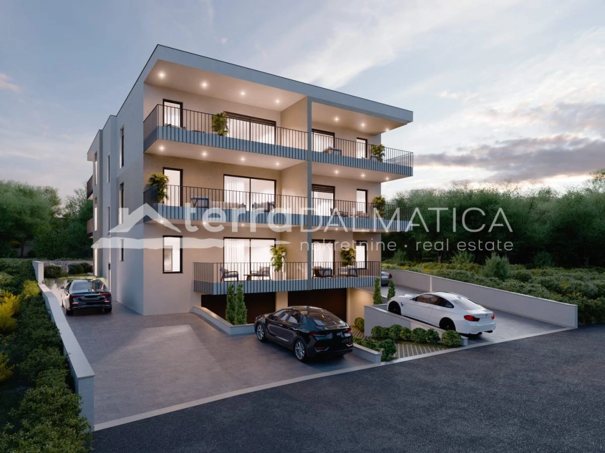 Wohnung in Brodarica – Neubau mit Terrasse und Parkplatz