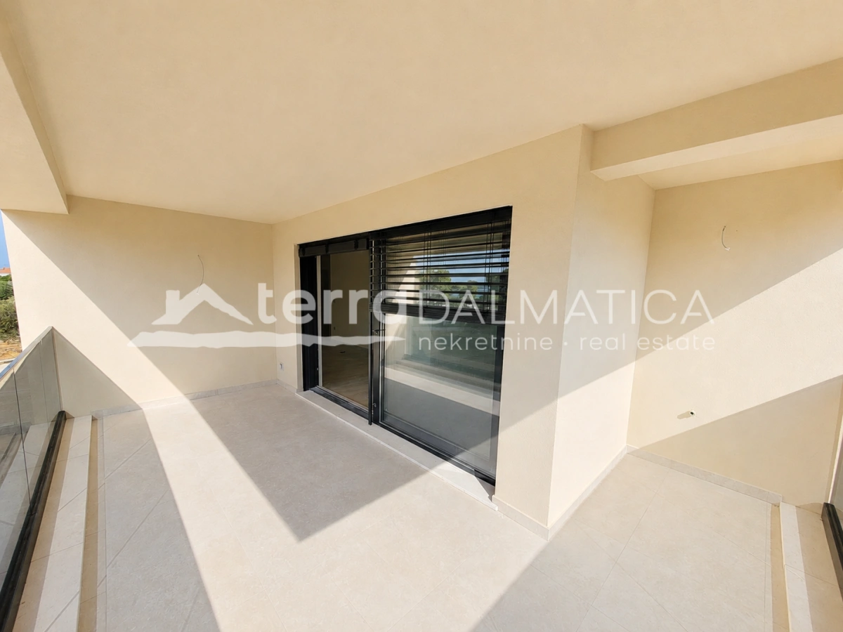 Apartment in Vodice – Neubau, 80 Meter vom Meer entfernt