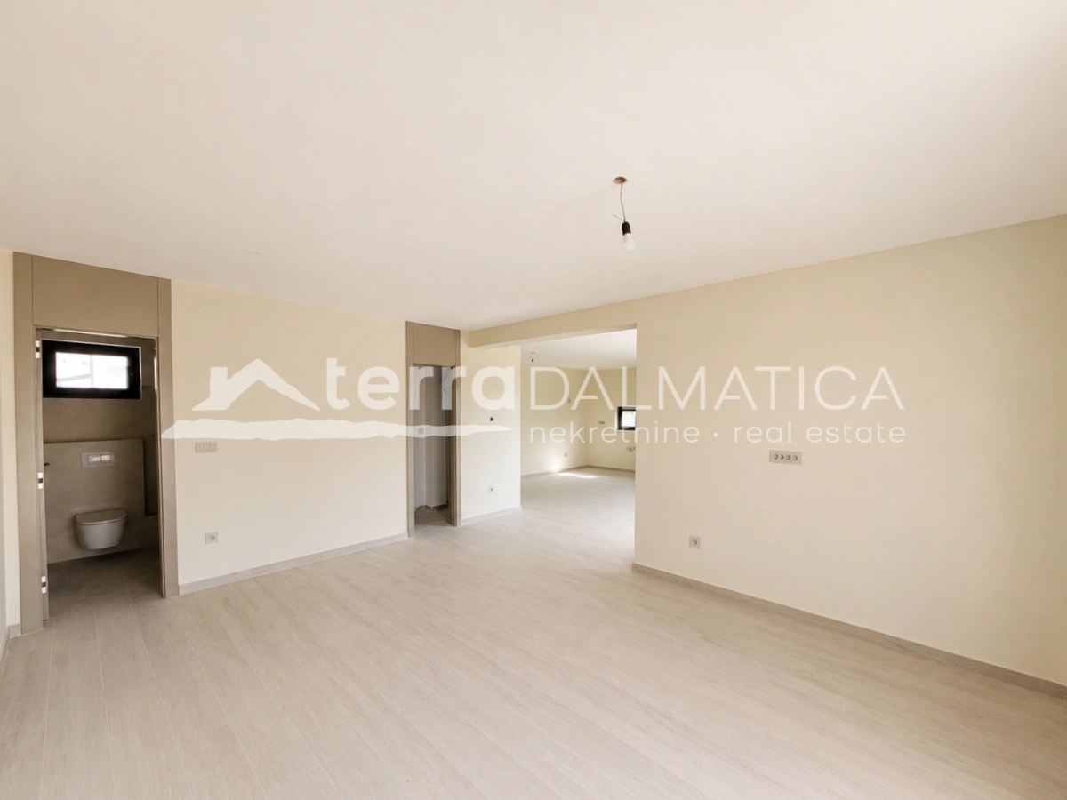 Apartment in Vodice – Neubau, 80 Meter vom Meer entfernt