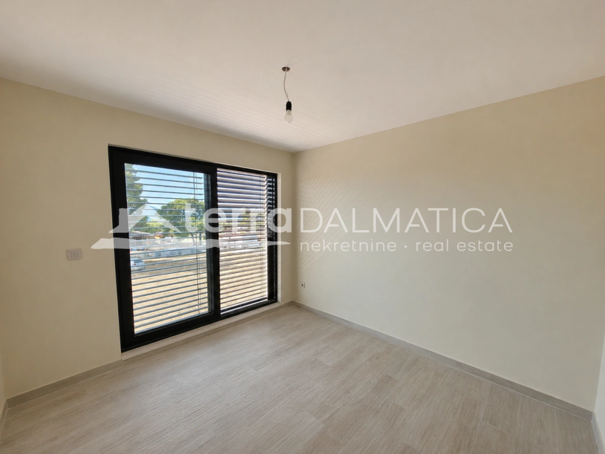 Apartment in Vodice – Neubau, 80 Meter vom Meer entfernt