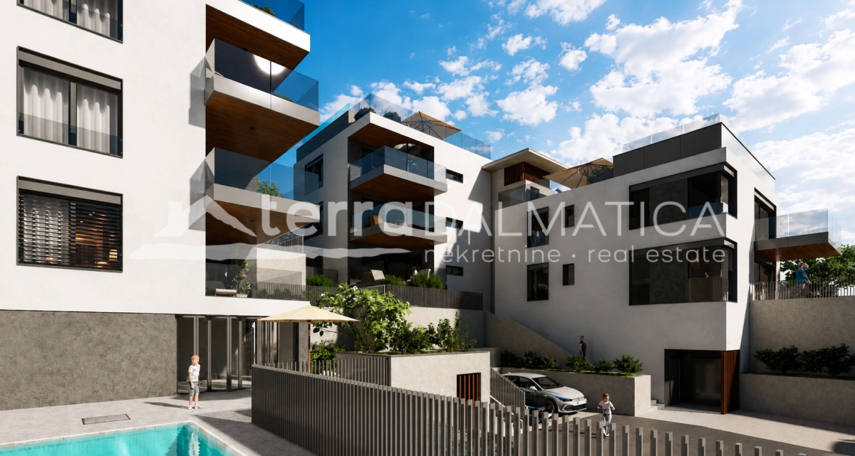 Neubau in Meeresnähe in Primošten mit Dachterrasse und Swimmingpool