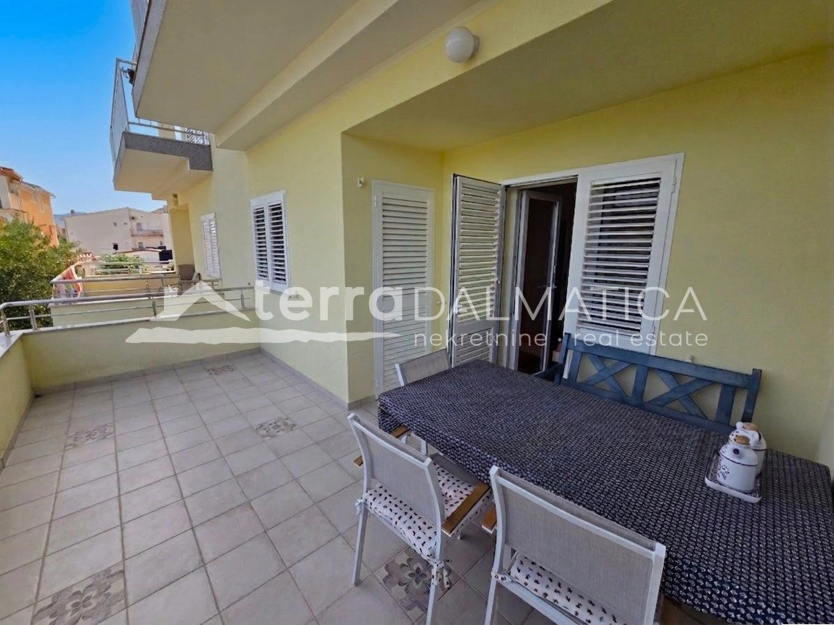 Ferienwohnung in Šparadići, 40 m vom Meer entfernt mit Meerblick