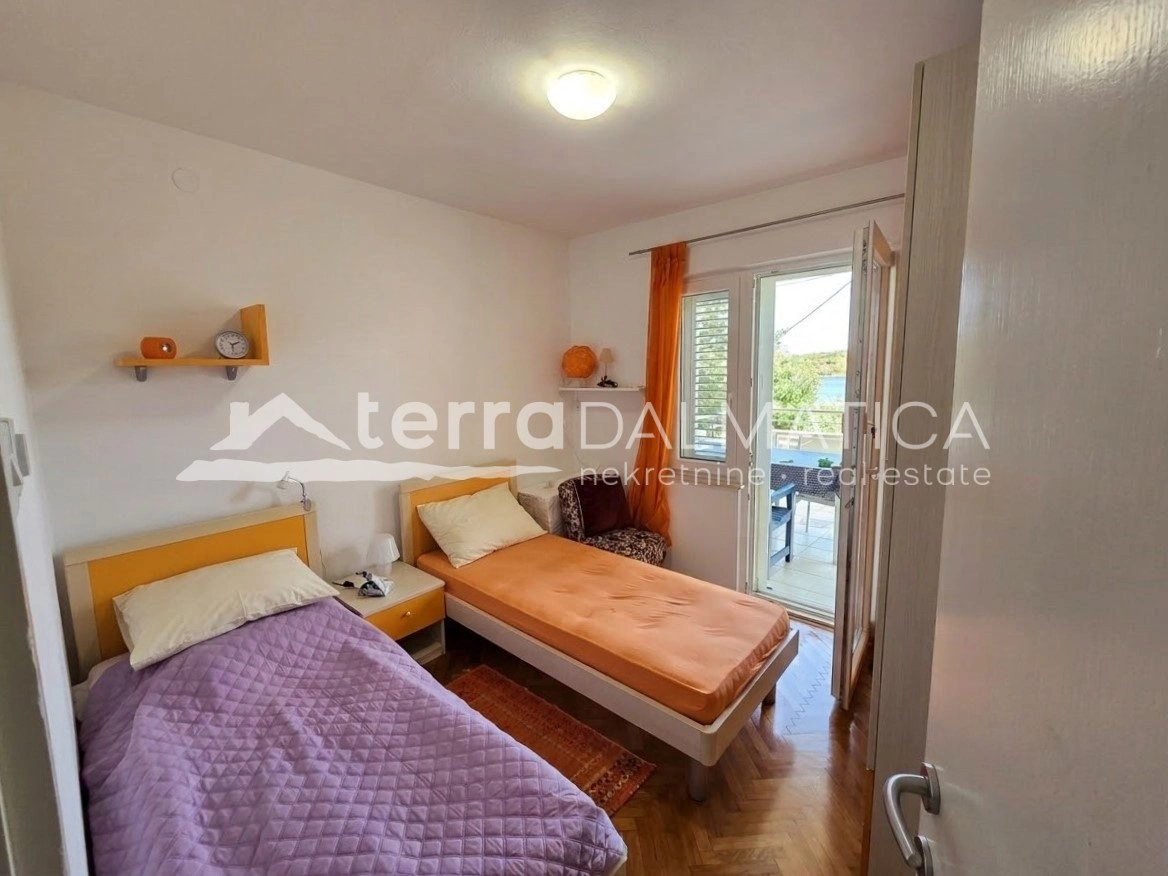 Ferienwohnung in Šparadići, 40 m vom Meer entfernt mit Meerblick