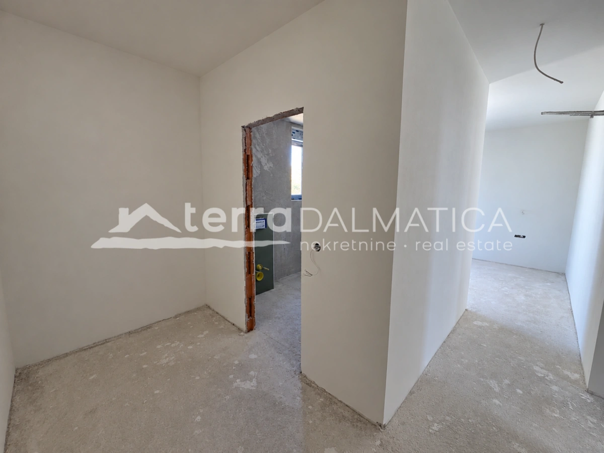 Penthouse in der Nähe von Zadar mit Panoramablick aufs Meer, Dachterrassen und Aufzug