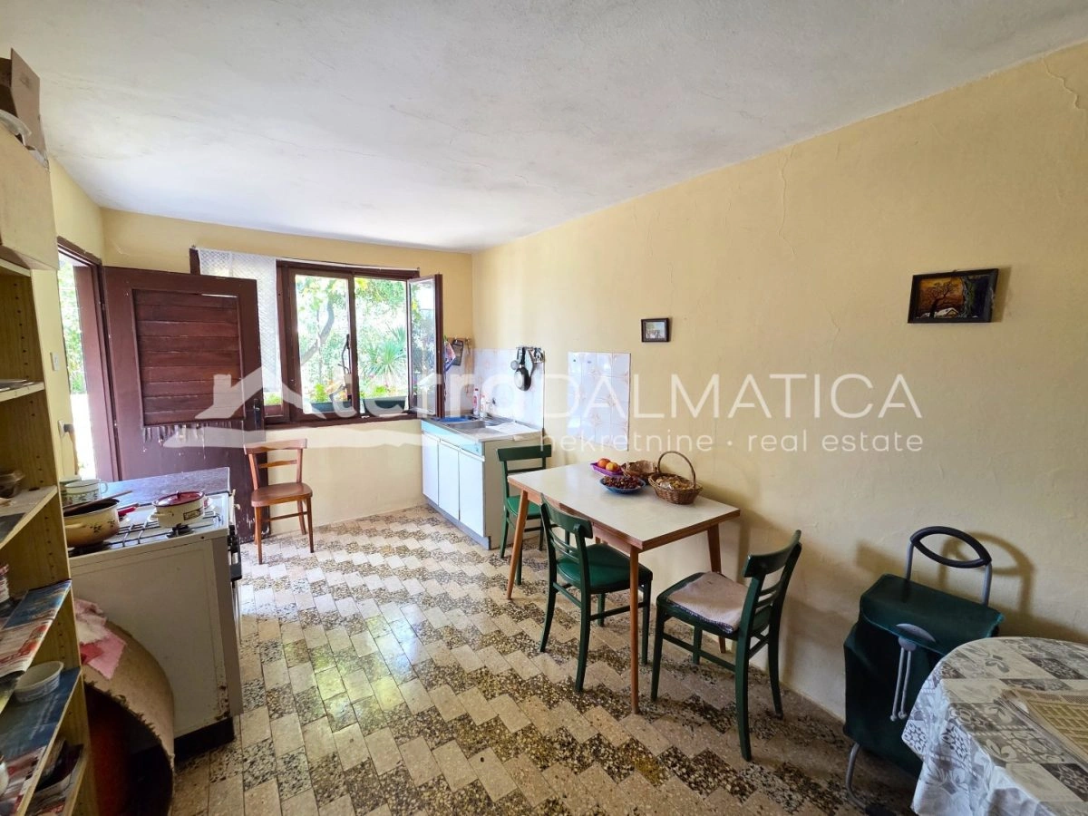 House in Brodarica with garden, garage and panoramic sea view