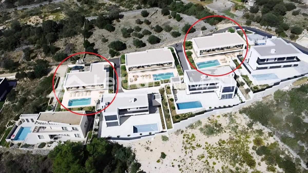 Baugrundstück mit Meerblick und Baugenehmigung - Vinišće
