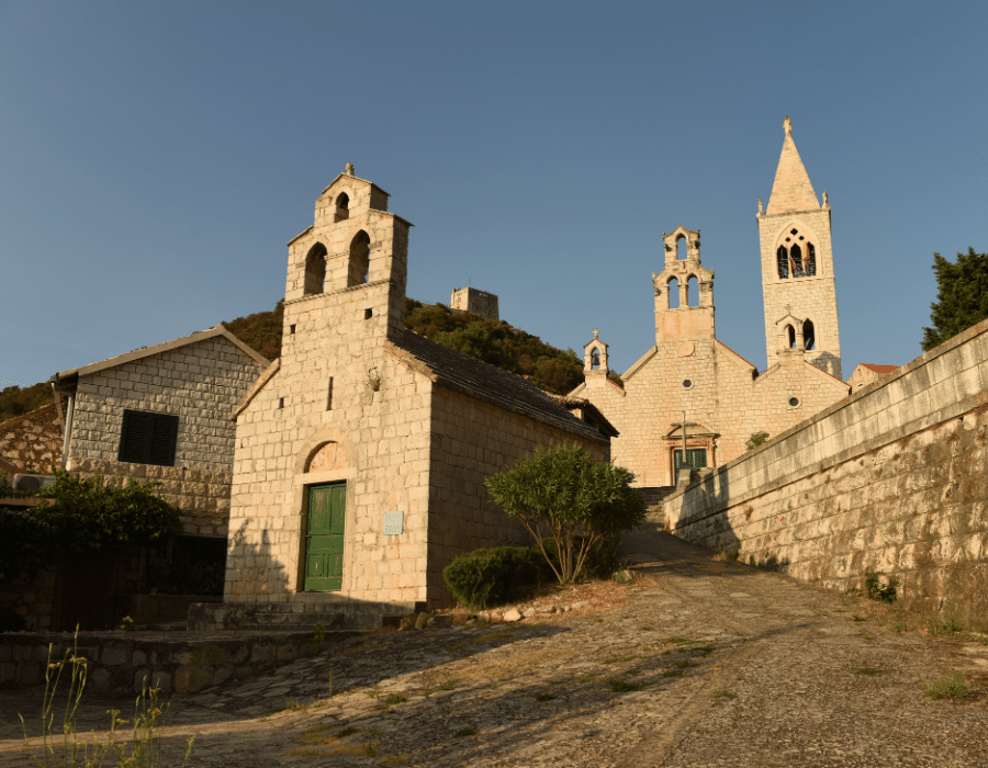Cerkev sv. Kozme in Damjana