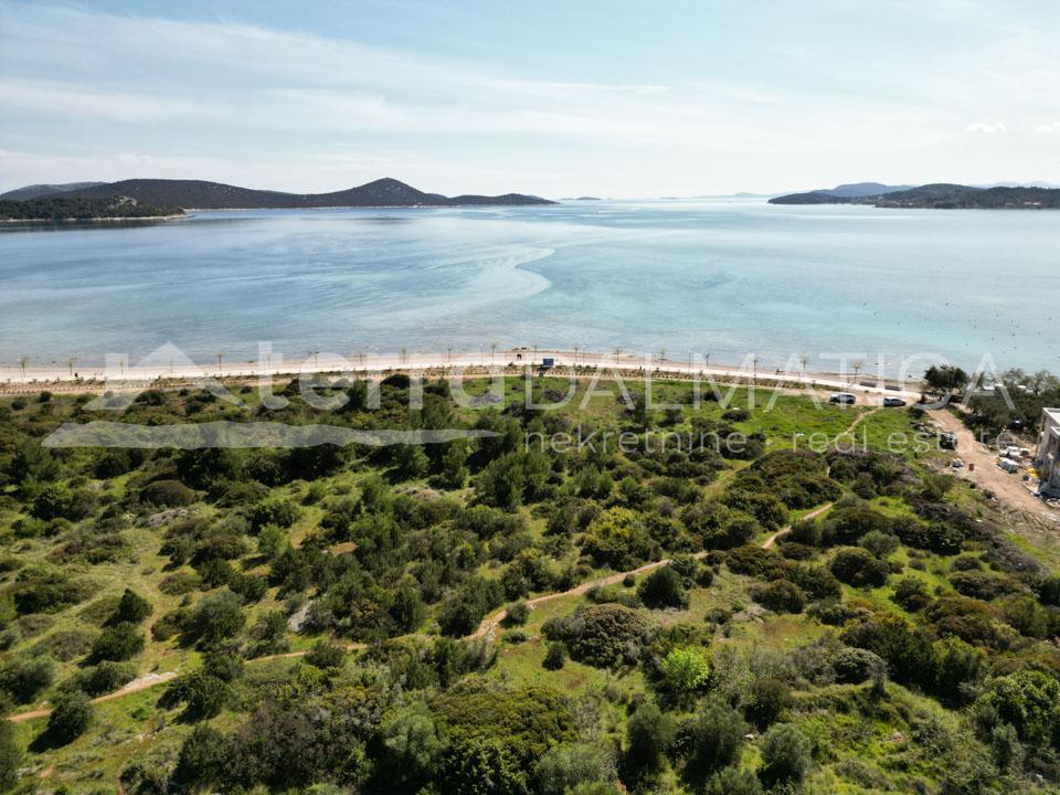 Vodice, land first row to the sea, tourist T1 zone