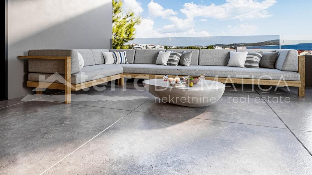 Rogoznica, nova kuća modernog dizajna u blizini mora