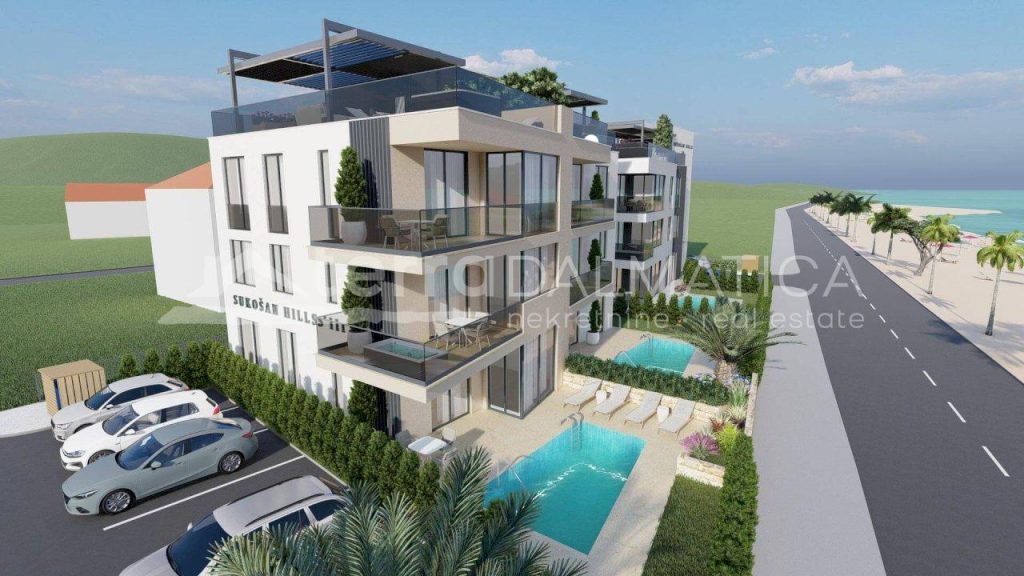 Sukošan, apartman s krovnom terasom i lođom