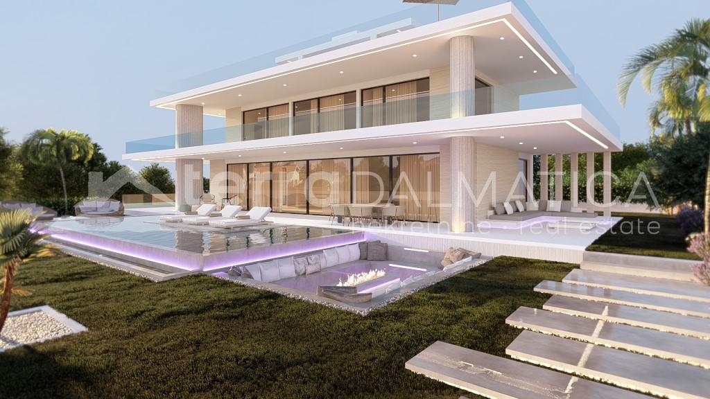 Villa with elevator and sea view – a combination of luxury and sophistication